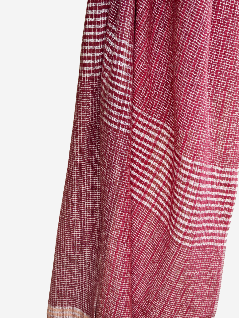 Gahara Laal - The Deep Red Scarf