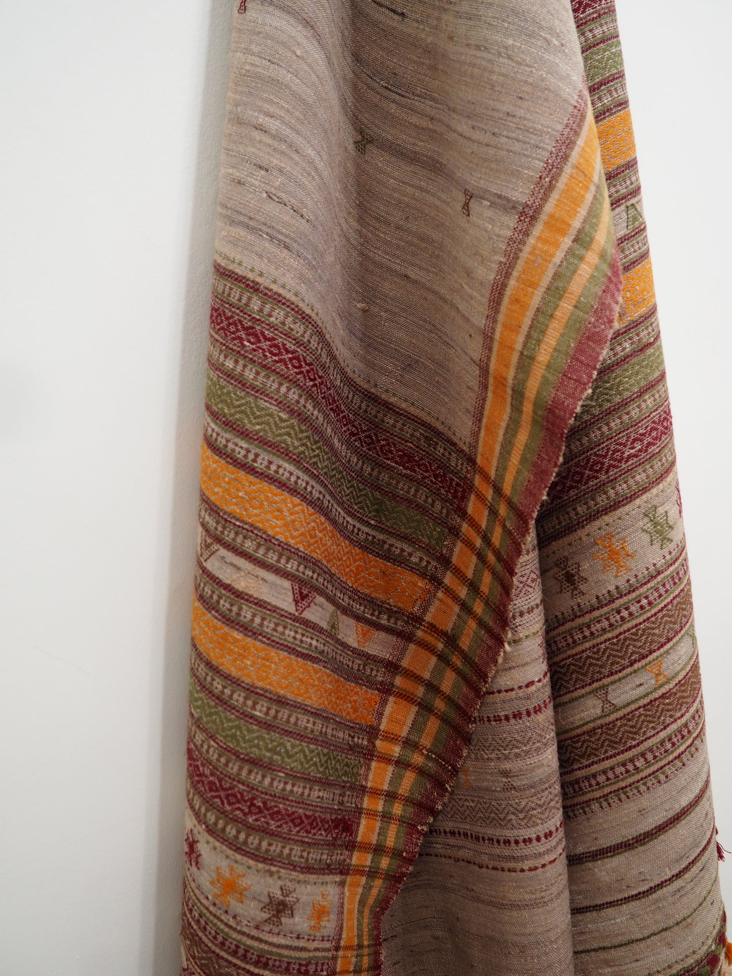 Signature Colour Tussar Silk and Wool Handloomed Scarf