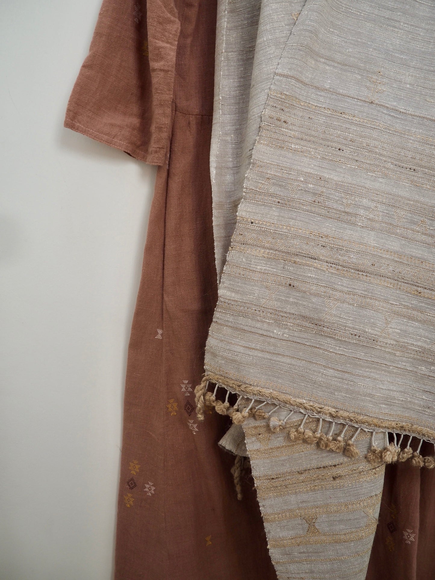 Silver White Tussar Silk and Wool Handloomed Scarf
