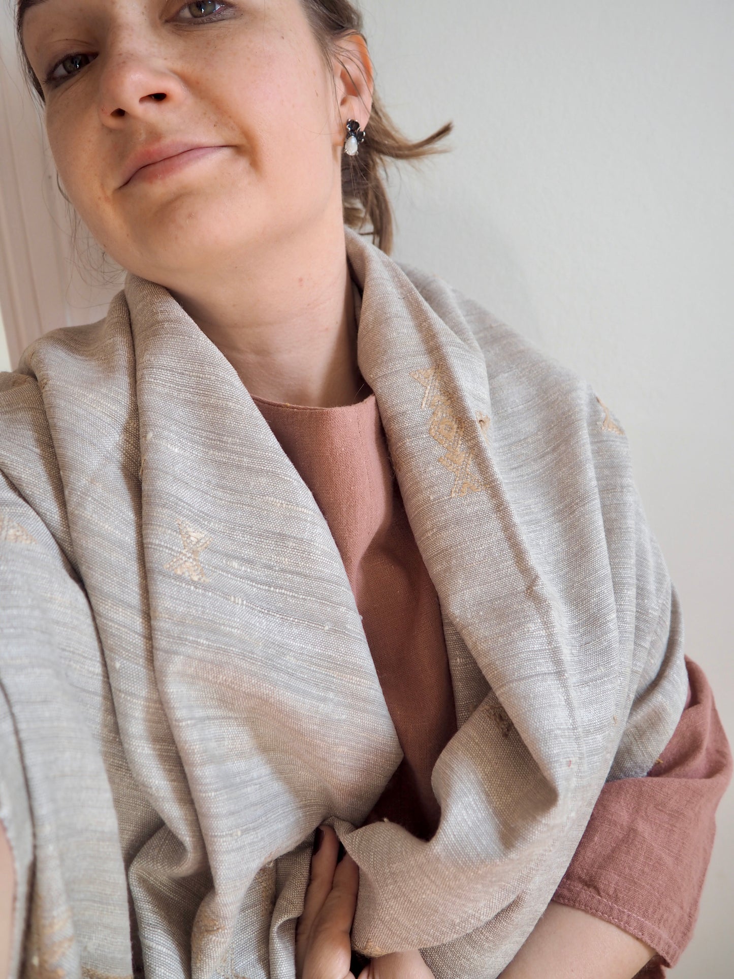 Silver White Tussar Silk and Wool Handloomed Scarf