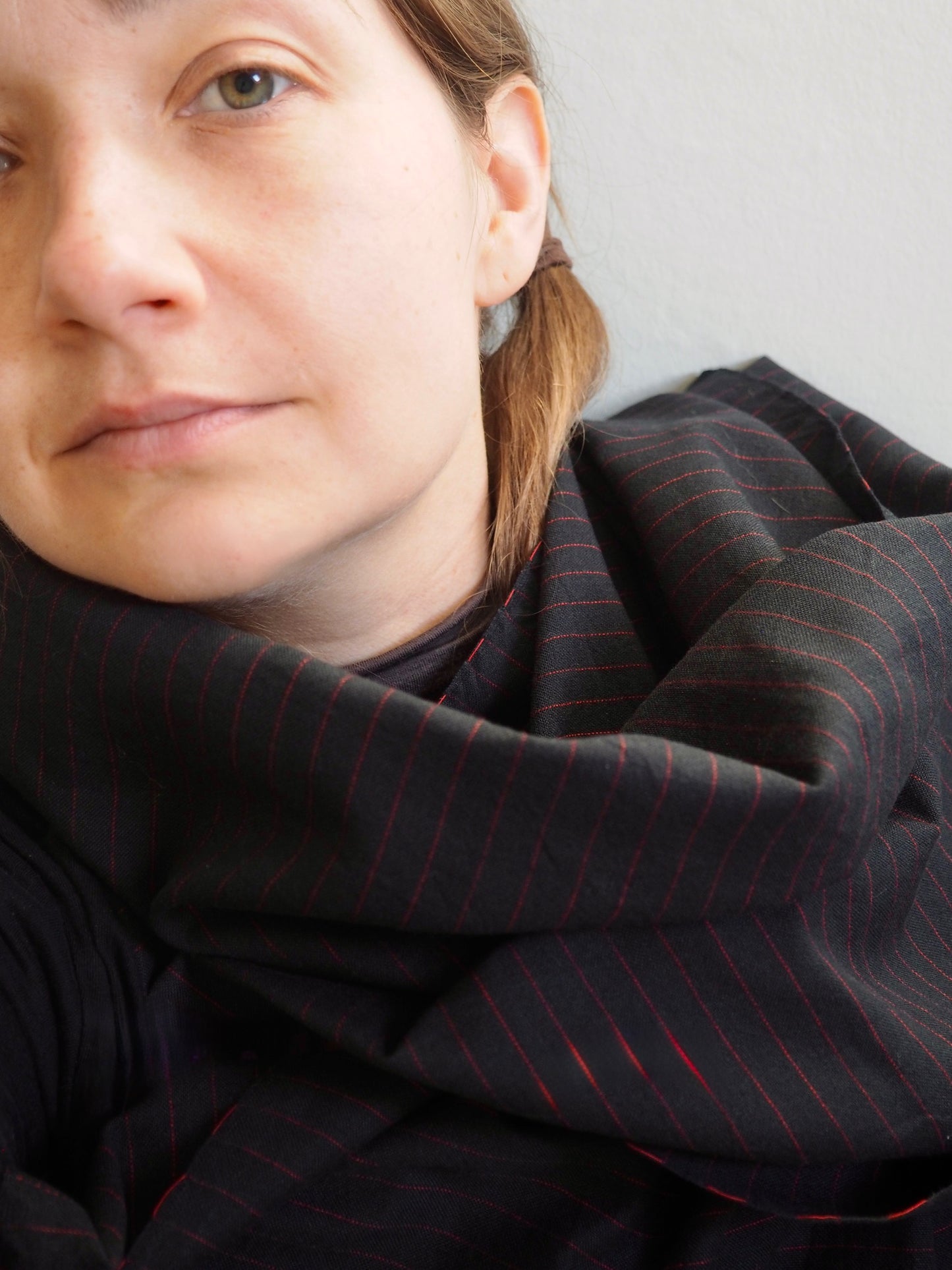 Black Red Cotton Kutch Handloom Scarf